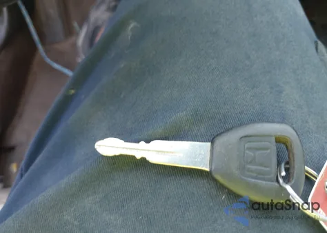 2001 Honda Accord 3.0 Ex from USA, damaged, VIN 1HGCG16571A002293